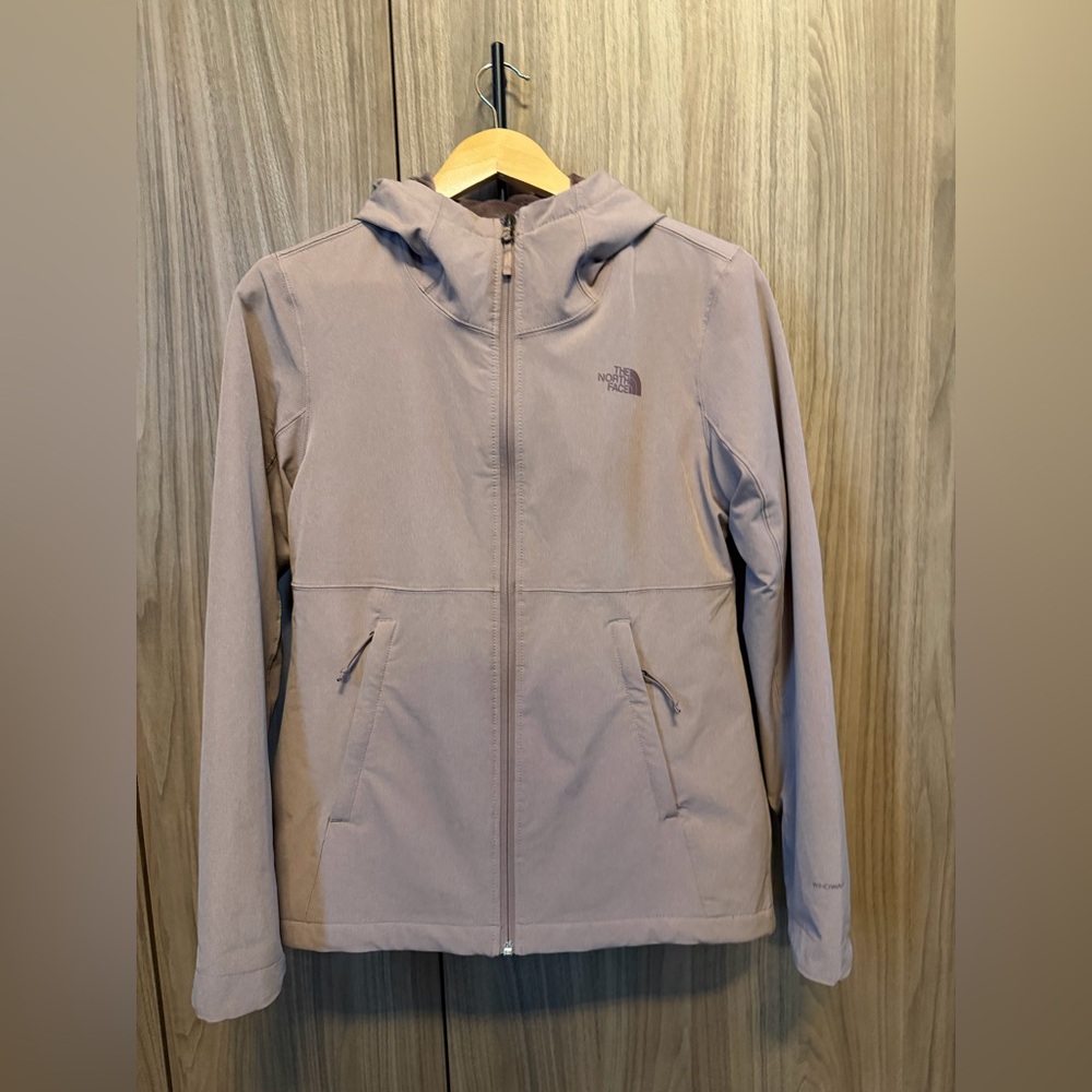 NWOT The North Face Water Repellent Jacket